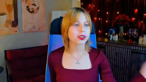 Vivienne  online show from May 9, 2026, 11:04 am