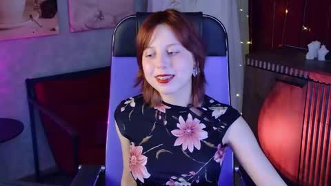 Snapshot of viviennehebert chatting on May 16, 2026, 9:50 am Vivienne online show from May 16, 2026, 9:50 am