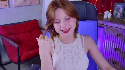 Snapshot of viviennehebert chatting on June 3, 2026, 12:52 pm Vivienne online show from June 3, 2026, 12:52 pm