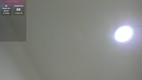 Snapshot of vivifit_08 chatting on August 6, 2026, 6:43 pm vivifit 08 online show from August 6, 2026, 6:43 pm