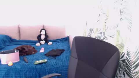 Snapshot of viviroses chatting on July 6, 2026, 3:03 pm ViviRoses online show from July 6, 2026, 3:03 pm