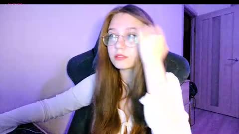 vivivivikkie online show from July 10, 2026, 10:01 pm