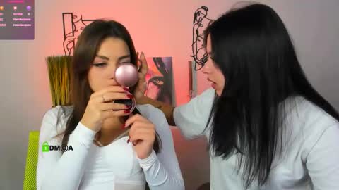 Snapshot of vivy_star chatting on October 18, 2025, 8:37 am vivy_star online show from October 18, 2025, 8:37 am