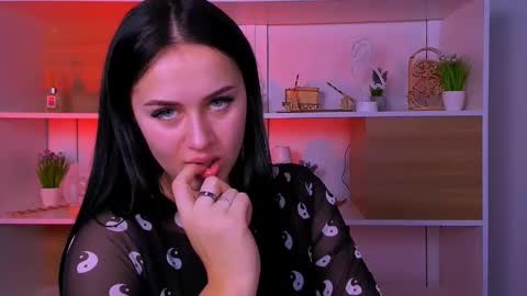 Snapshot of vivy_star chatting on October 26, 2025, 8:15 pm vivy_star online show from October 26, 2025, 8:15 pm