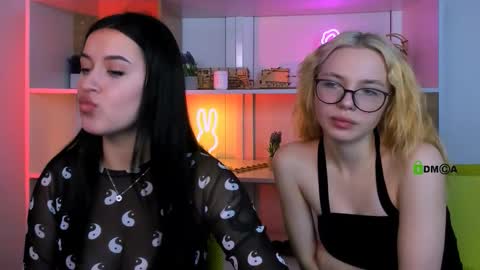 Snapshot of vivy_star chatting on November 15, 2025, 9:28 am vivy_star online show from November 15, 2025, 9:28 am