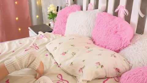 vivyboo111 online show from May 5, 2026, 1:46 am