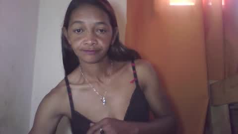 Snapshot of vixen_lina chatting on April 7, 2026, 7:31 am vixen_lina online show from April 7, 2026, 7:31 am