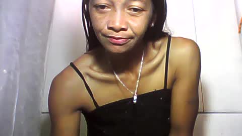 Snapshot of vixen_lina chatting on June 20, 2026, 7:00 am vixen_lina online show from June 20, 2026, 7:00 am