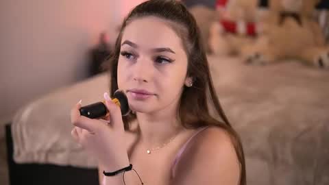 vixenamour online show from October 22, 2025, 4:13 am