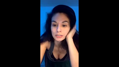 vixenblade online show from February 3, 2026, 6:22 am