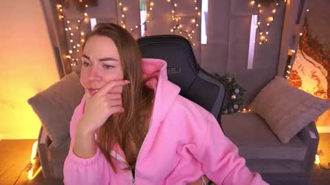 Ur Lady online show from February 3, 2026, 2:53 am