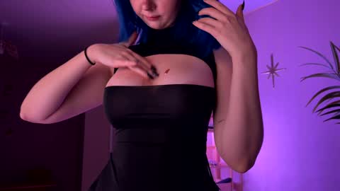 Polly  Online mostly at 9pm-2am UK Time online show from December 20, 2025, 5:20 pm