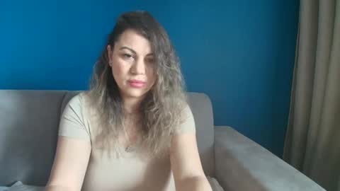 Snapshot of vixenvibesx chatting on February 23, 2025, 8:06 am vixenvibesx online show from February 23, 2025, 8:06 am