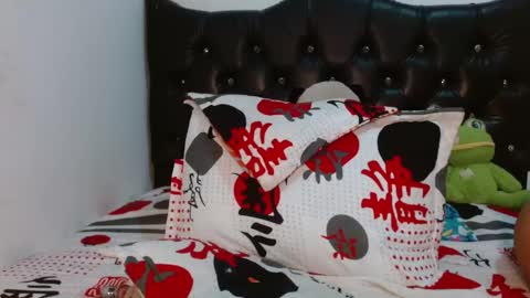 Snapshot of vkleiin chatting on October 27, 2025, 10:58 pm Venus online show from October 27, 2025, 10:58 pm