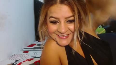 Snapshot of vkleiin chatting on October 31, 2025, 5:30 am Venus online show from October 31, 2025, 5:30 am