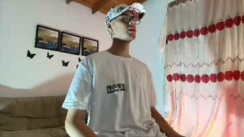Vlad online show from June 17, 2026, 3:42 am