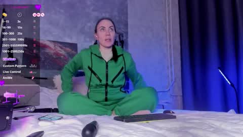 Vlada kim online show from December 22, 2025, 3:03 am