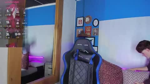 Snapshot of vladhellsing4 chatting on February 6, 2025, 2:37 pm Vlad  online show from February 6, 2025, 2:37 pm