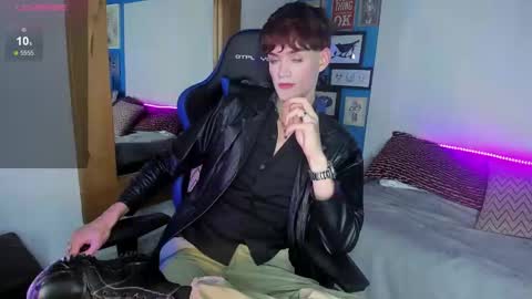 Snapshot of vladhellsing4 chatting on February 12, 2025, 2:32 pm Vlad  online show from February 12, 2025, 2:32 pm