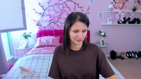 Vladlena online show from September 23, 2025, 7:00 am