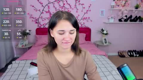 Vladlena online show from October 10, 2025, 7:07 am