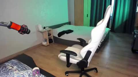 vova online show from October 29, 2025, 9:33 am