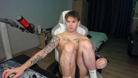 vova online show from November 19, 2025, 4:07 pm