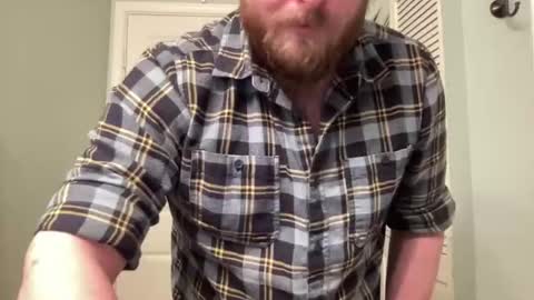 Snapshot of voyagerxiii chatting on April 1, 2026, 12:33 am VoyagerXIII online show from April 1, 2026, 12:33 am