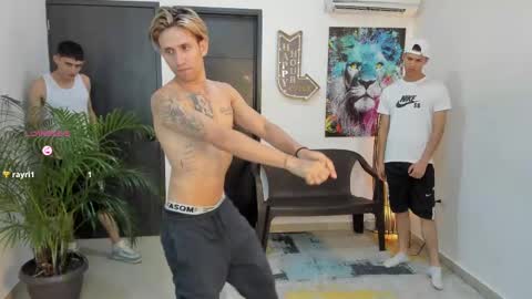 Snapshot of voyeurism_guys chatting on September 23, 2025, 11:08 pm voyeurism_guys online show from September 23, 2025, 11:08 pm