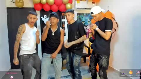 Snapshot of voyeurism_guys chatting on October 25, 2025, 11:10 pm voyeurism_guys online show from October 25, 2025, 11:10 pm