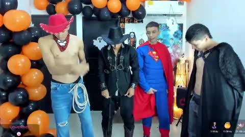 Snapshot of voyeurism_guys chatting on October 29, 2025, 11:06 pm voyeurism_guys online show from October 29, 2025, 11:06 pm