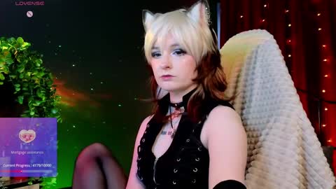 Snapshot of vronnier chatting on May 27, 2026, 4:04 pm vronnier online show from May 27, 2026, 4:04 pm
