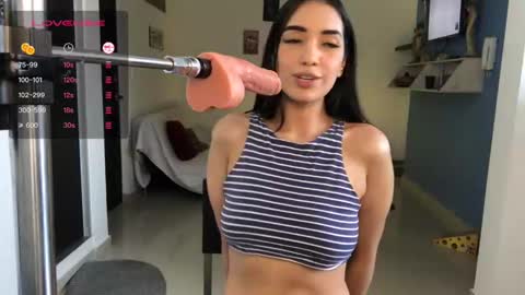 vsantini_ online show from February 21, 2025, 9:54 pm