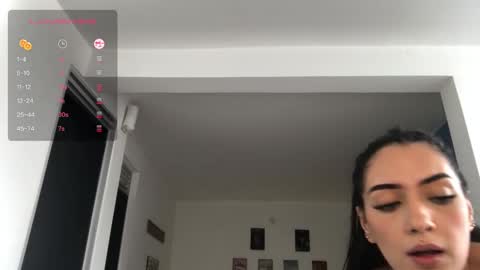 vsantini_ online show from February 22, 2025, 5:13 pm