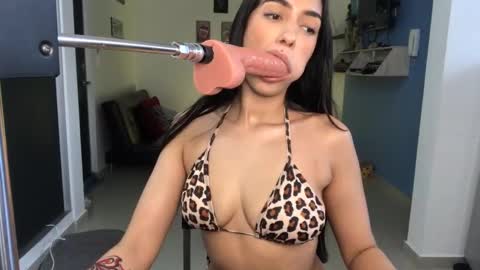 vsantini_ online show from March 6, 2025, 10:26 pm