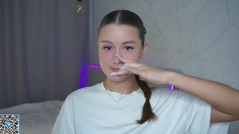 Ethal - thank you for thumb up online show from September 24, 2025, 1:42 am