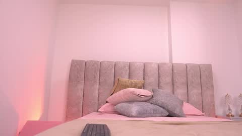 Snapshot of vvioleta_ chatting on November 8, 2025, 3:07 am Violeta online show from November 8, 2025, 3:07 am