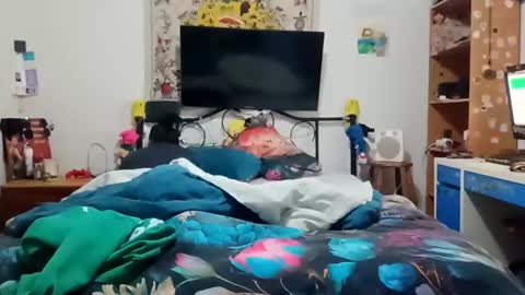 vvmm8783 online show from September 11, 2025, 3:23 pm