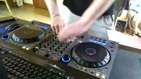 VybzKartel online show from April 4, 2026, 1:52 pm