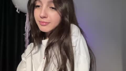 Snapshot of w33d7 chatting on February 8, 2025, 1:32 am Alice  Before pvt write to me in PM  online show from February 8, 2025, 1:32 am