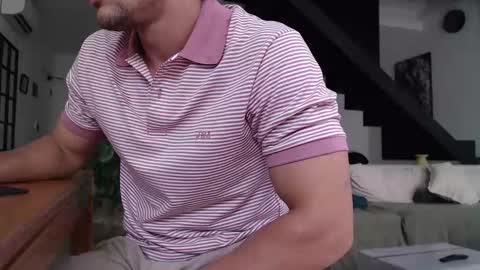 Snapshot of w_witcher chatting on March 25, 2026, 4:51 am w_witcher online show from March 25, 2026, 4:51 am