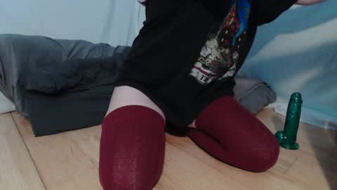 Rose online show from October 1, 2025, 10:49 pm