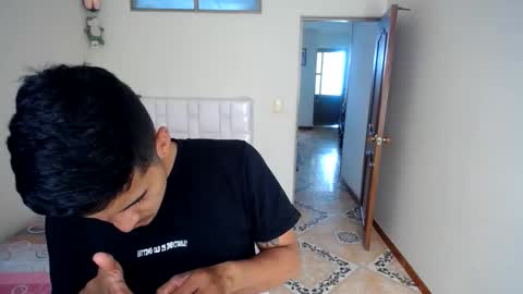 Snapshot of wade_wil chatting on June 7, 2026, 4:33 pm wade and antonella online show from June 7, 2026, 4:33 pm