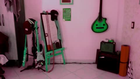 Snapshot of wake_and_bakee chatting on October 14, 2025, 9:26 pm John online show from October 14, 2025, 9:26 pm