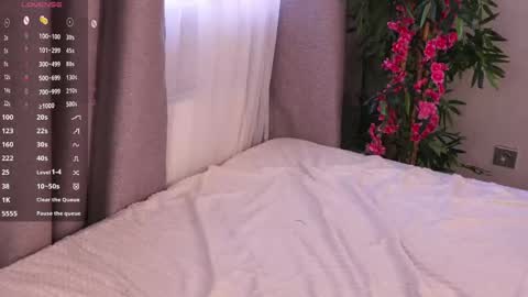  Lina online show from May 7, 2026, 8:52 am