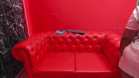 waleska   online show from October 26, 2025, 12:00 pm