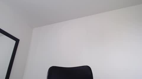 Snapshot of walter_brownn01 chatting on January 17, 2025, 6:23 pm WALTER BROWN online show from January 17, 2025, 6:23 pm