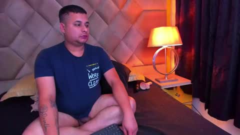 Wanda and Ember online show from March 4, 2025, 4:27 am