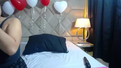 Wanda and Ember online show from September 23, 2025, 9:56 am