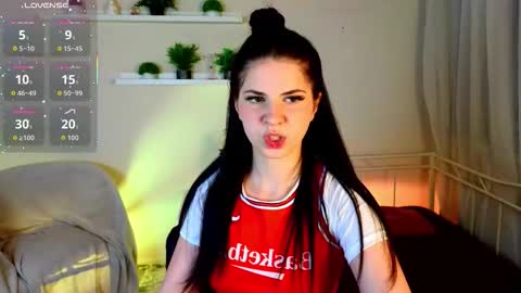 Wanda online show from October 15, 2025, 7:36 pm